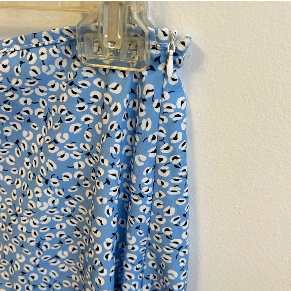 Blue Floral Women's Midi Skirt - Picture 4 of 5